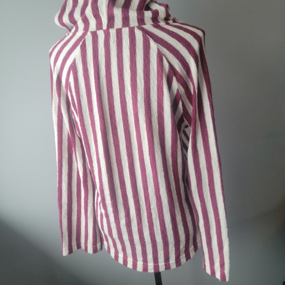 ✨️3 for $15 ✨️ Old Navy Relaxed Cali Fleece Hoodie size M - Picture 5 of 14